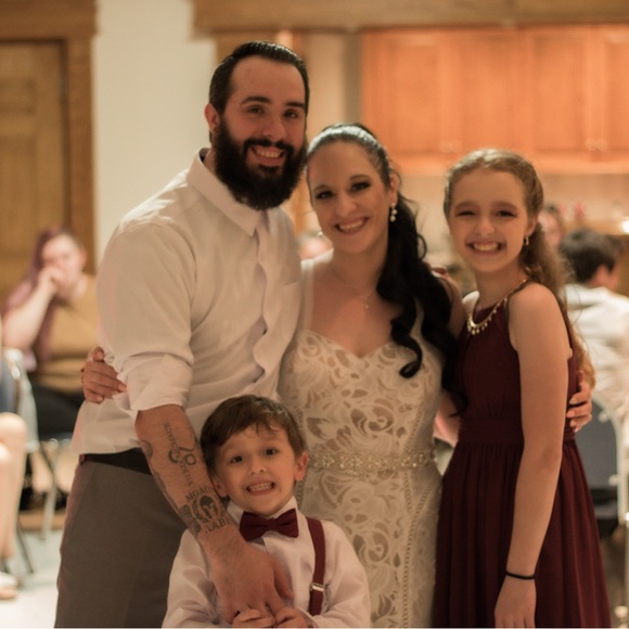 Meet your Posher, Heather - Picture 1 of 1